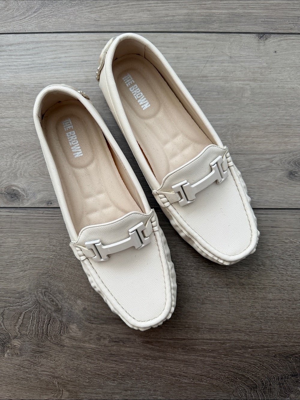 Women's off-white loafers size 41